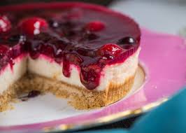 Cheesecake de Frutos Rojos – Postre fácil y sin horno